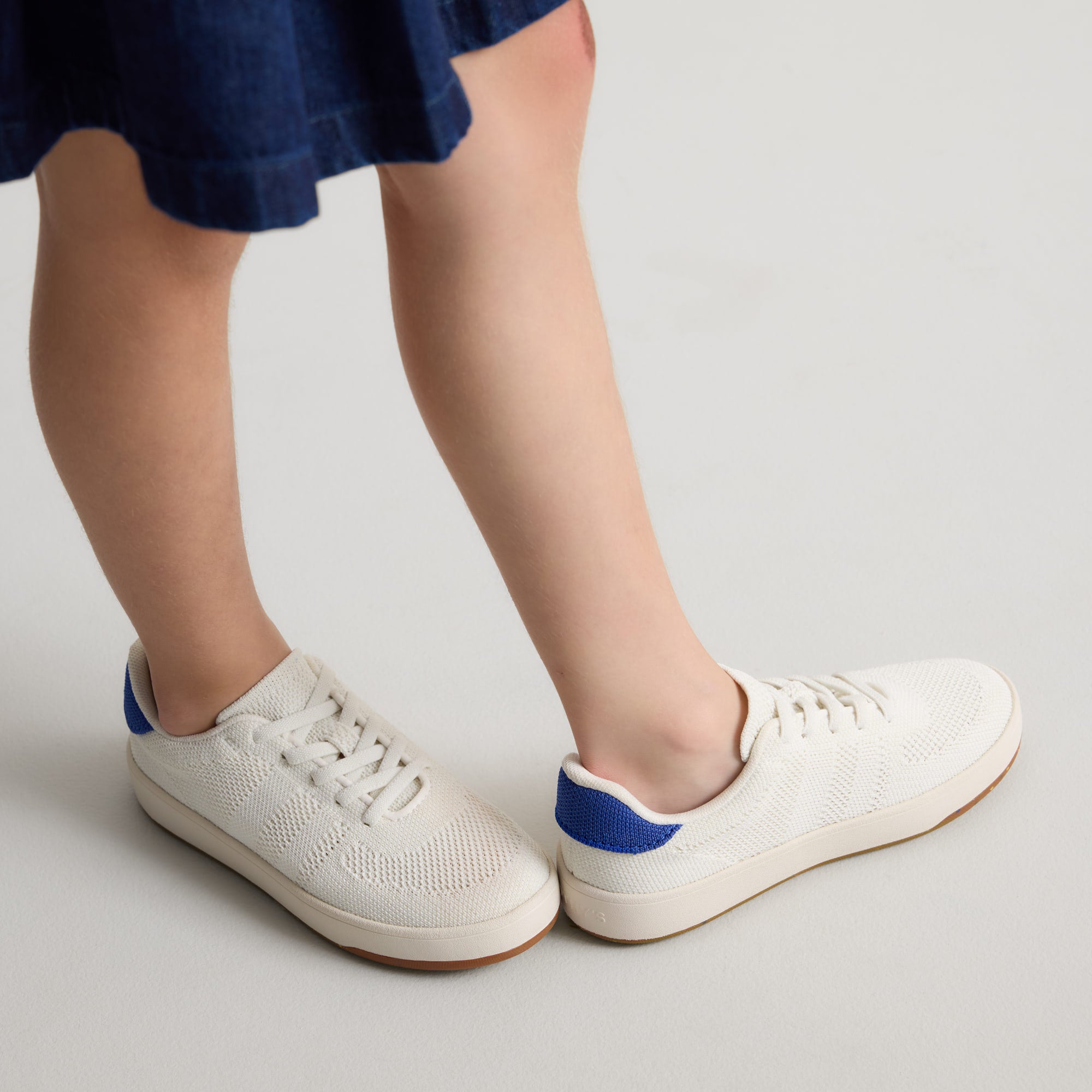 The Kids Stretch Sneaker - Turbo - Image 2