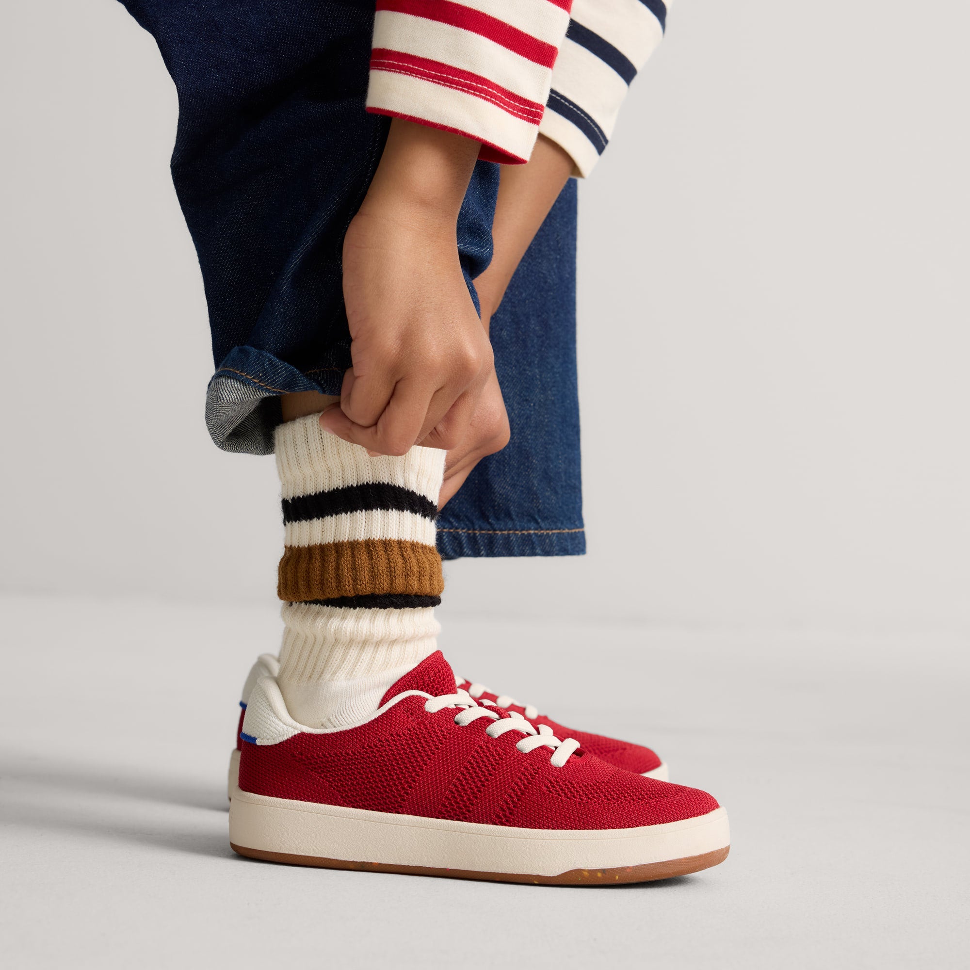 The Kids Stretch Sneaker - Firecracker - Image 2